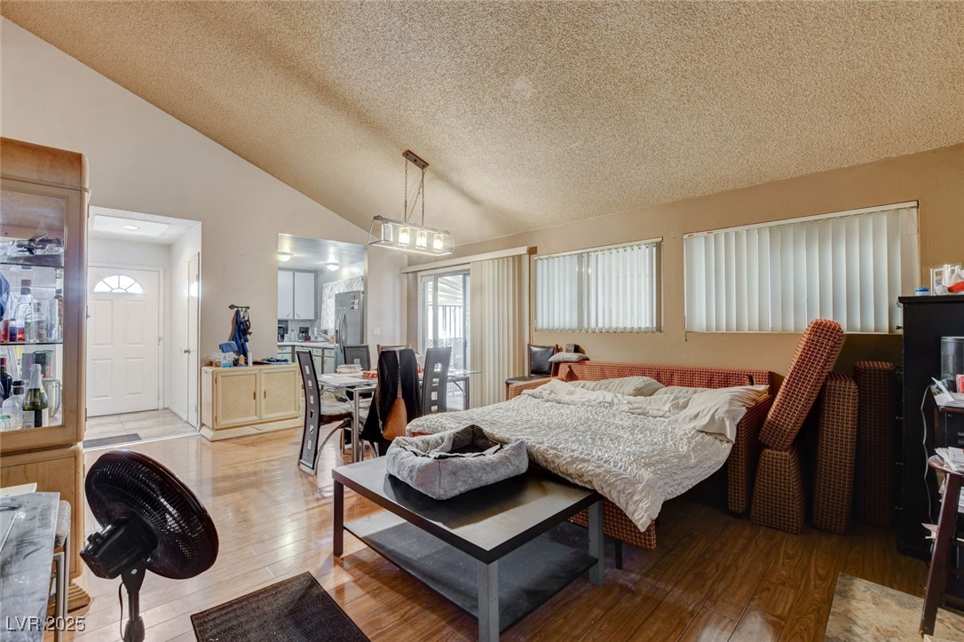 2302 El Molino Circle