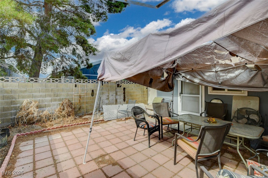 2302 El Molino Circle