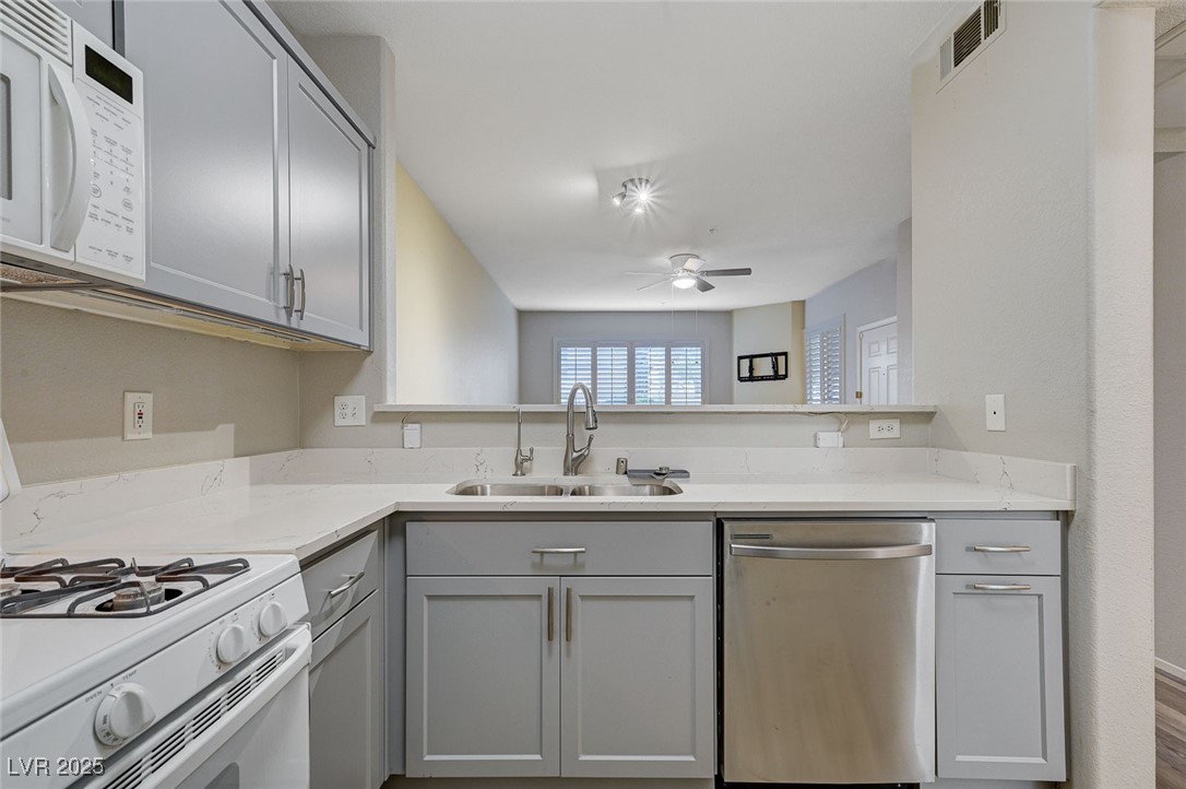 7119 South Durango Drive 113