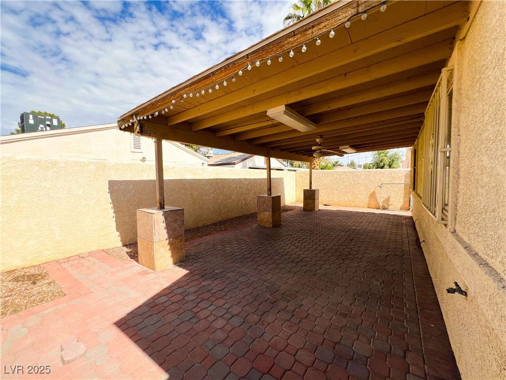 2128 Velvet Hill Avenue