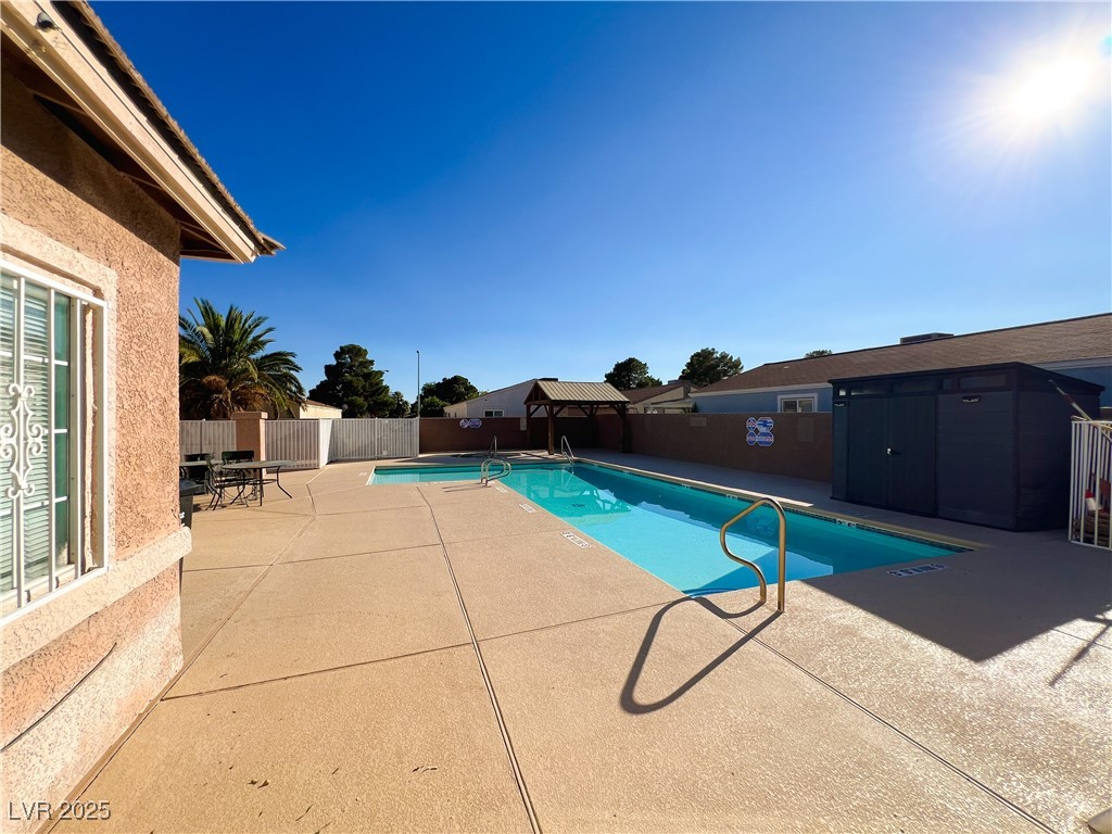 2128 Velvet Hill Avenue