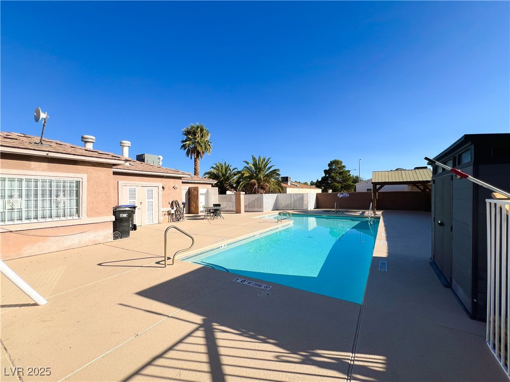 2128 Velvet Hill Avenue