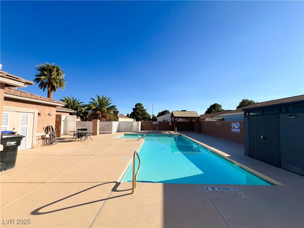 2128 Velvet Hill Avenue