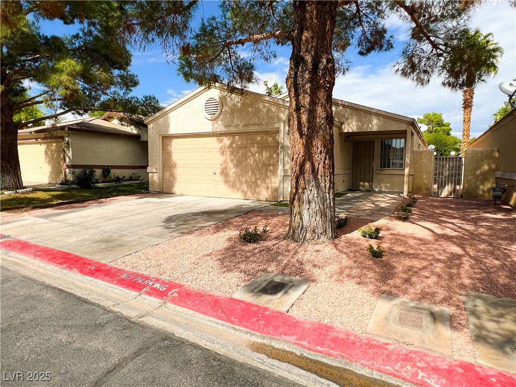 2128 Velvet Hill Avenue