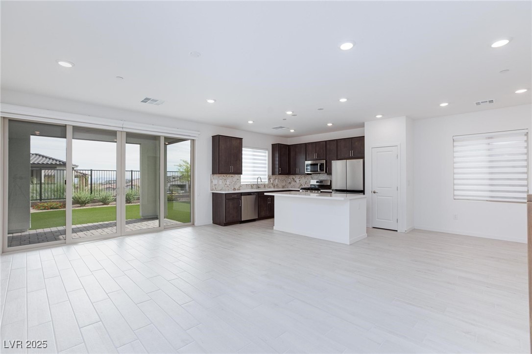 11683 Desert Hollow Avenue