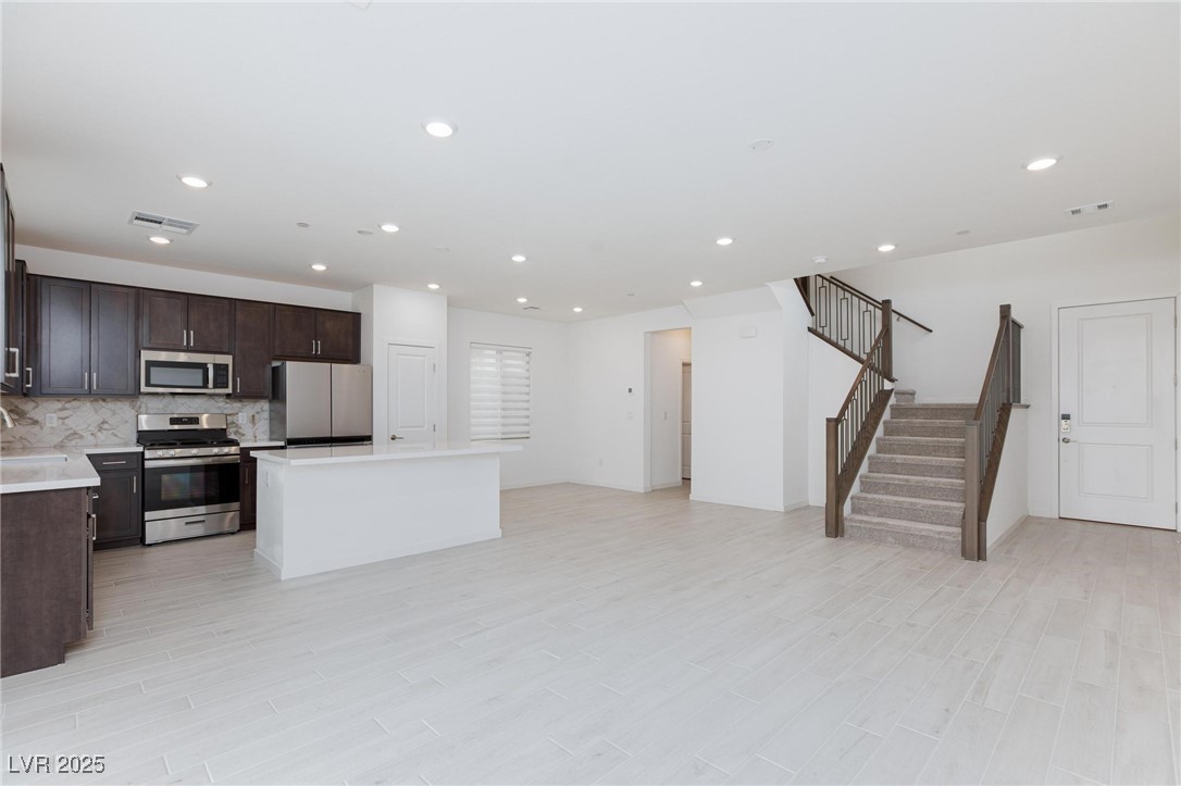 11683 Desert Hollow Avenue