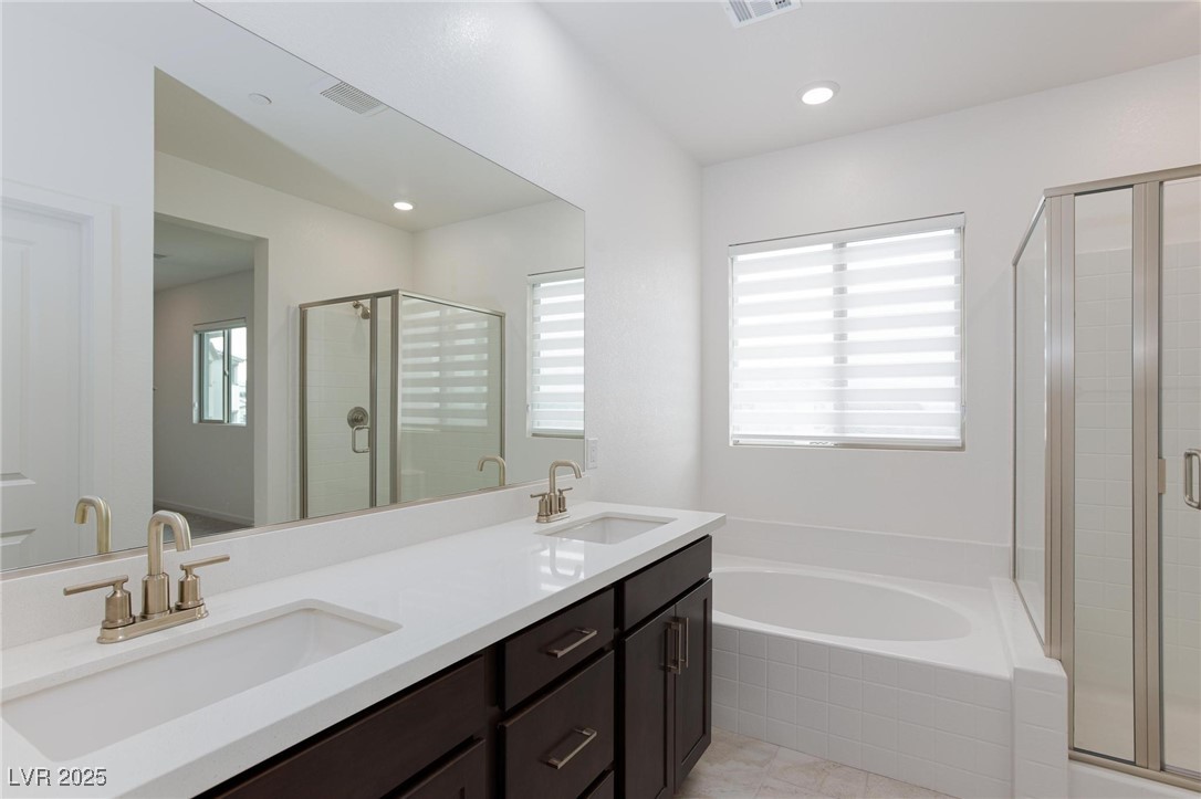 11683 Desert Hollow Avenue