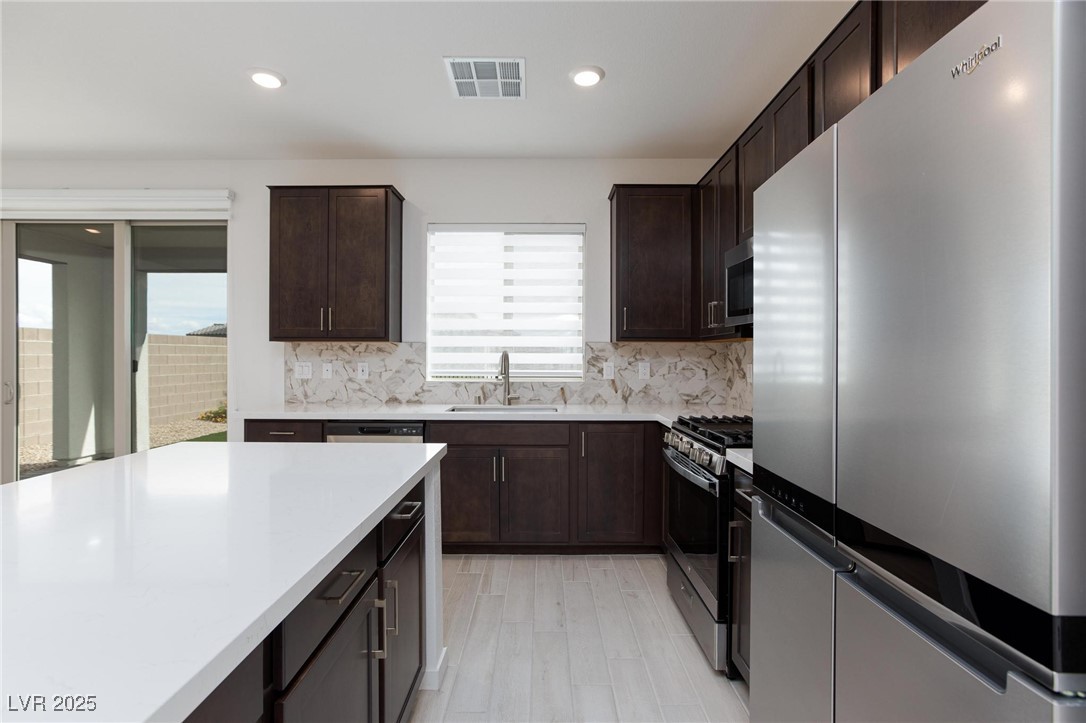 11683 Desert Hollow Avenue