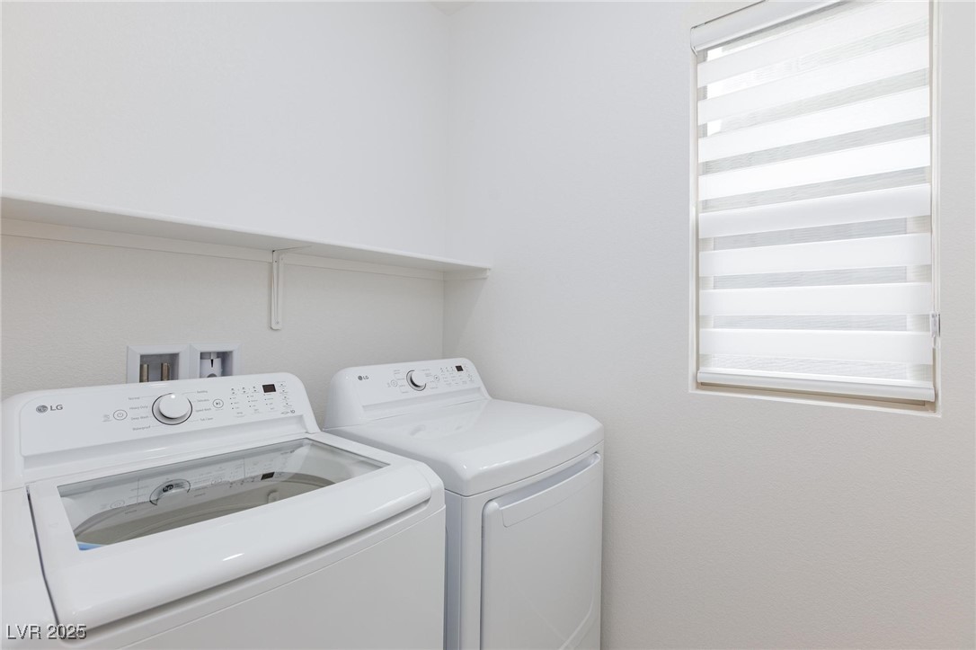 11683 Desert Hollow Avenue