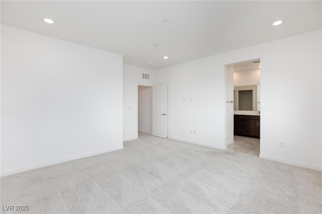 11683 Desert Hollow Avenue