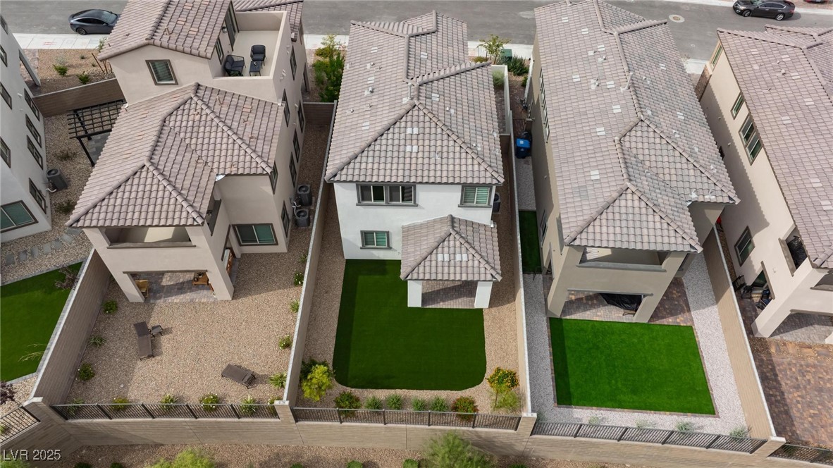 11683 Desert Hollow Avenue