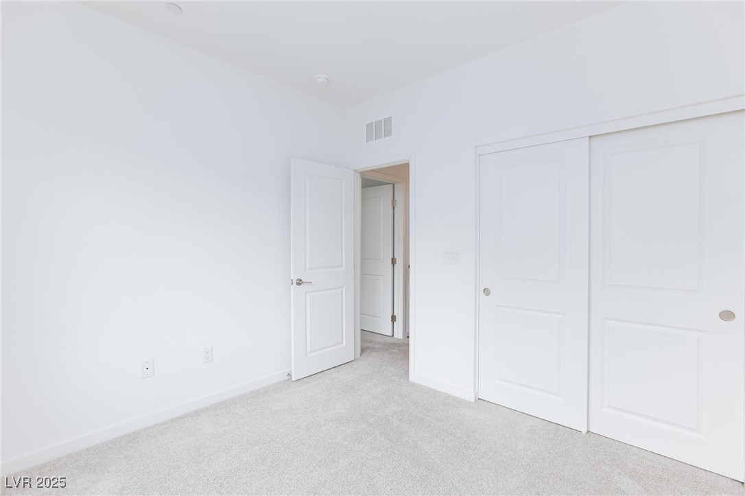 11683 Desert Hollow Avenue