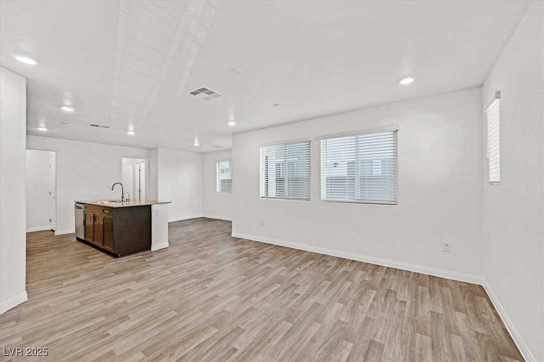 2698 Weathered Copper Avenue