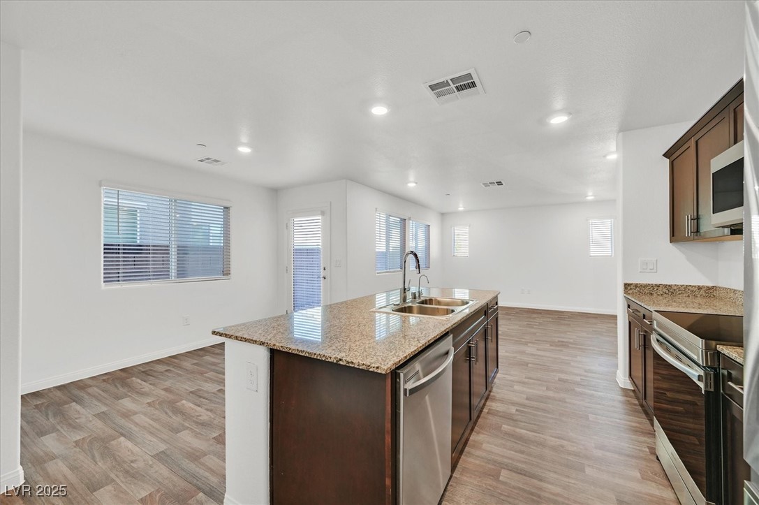 2698 Weathered Copper Avenue