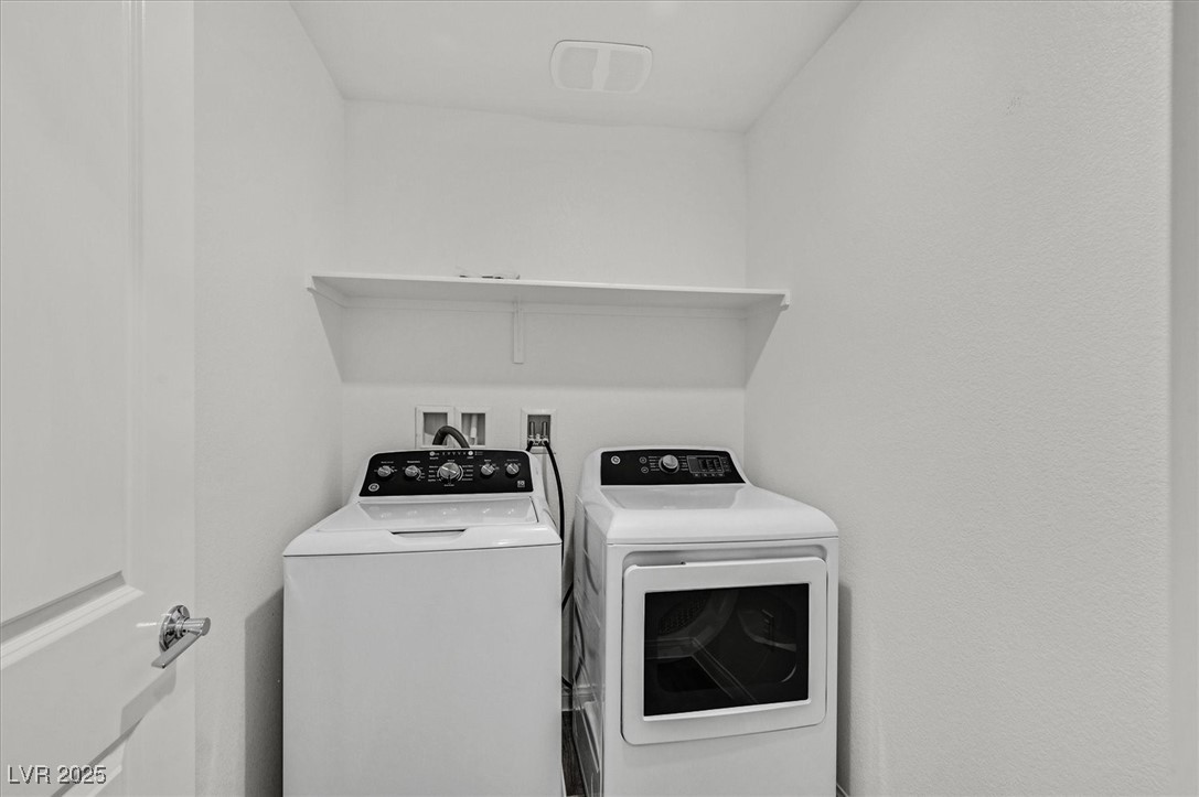 2698 Weathered Copper Avenue