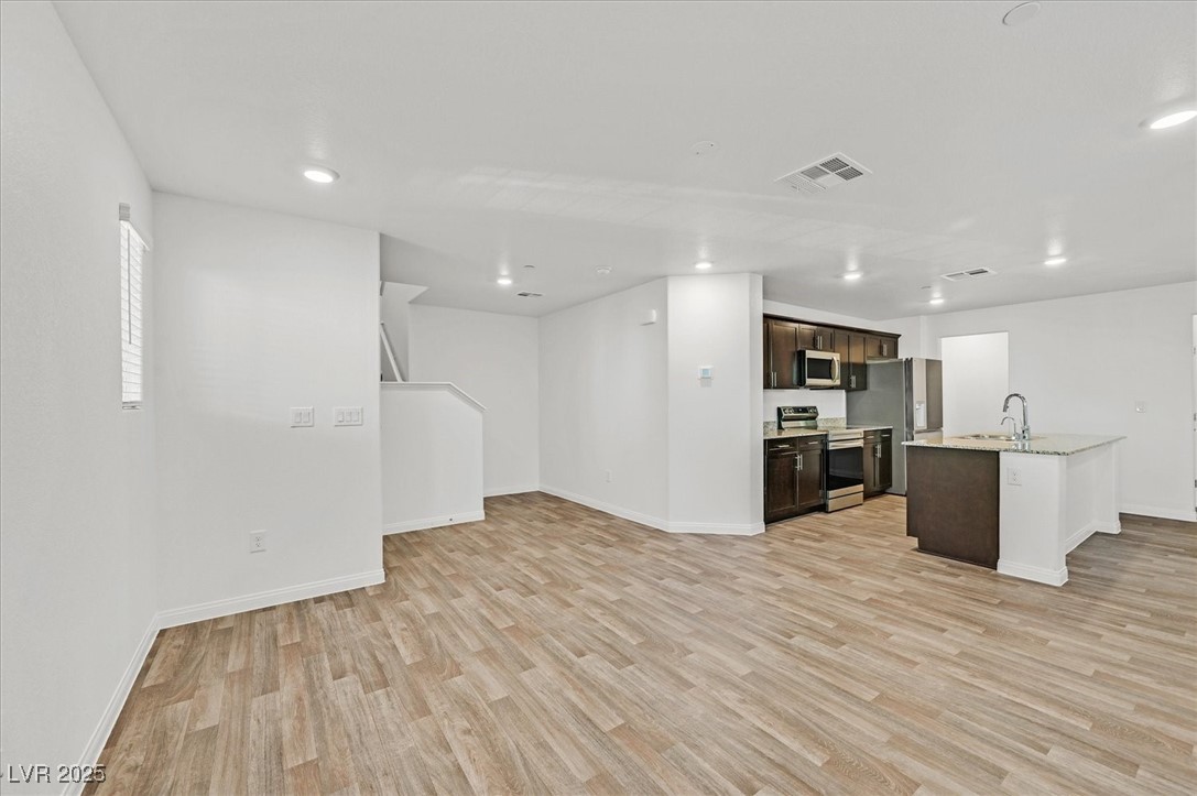 2698 Weathered Copper Avenue