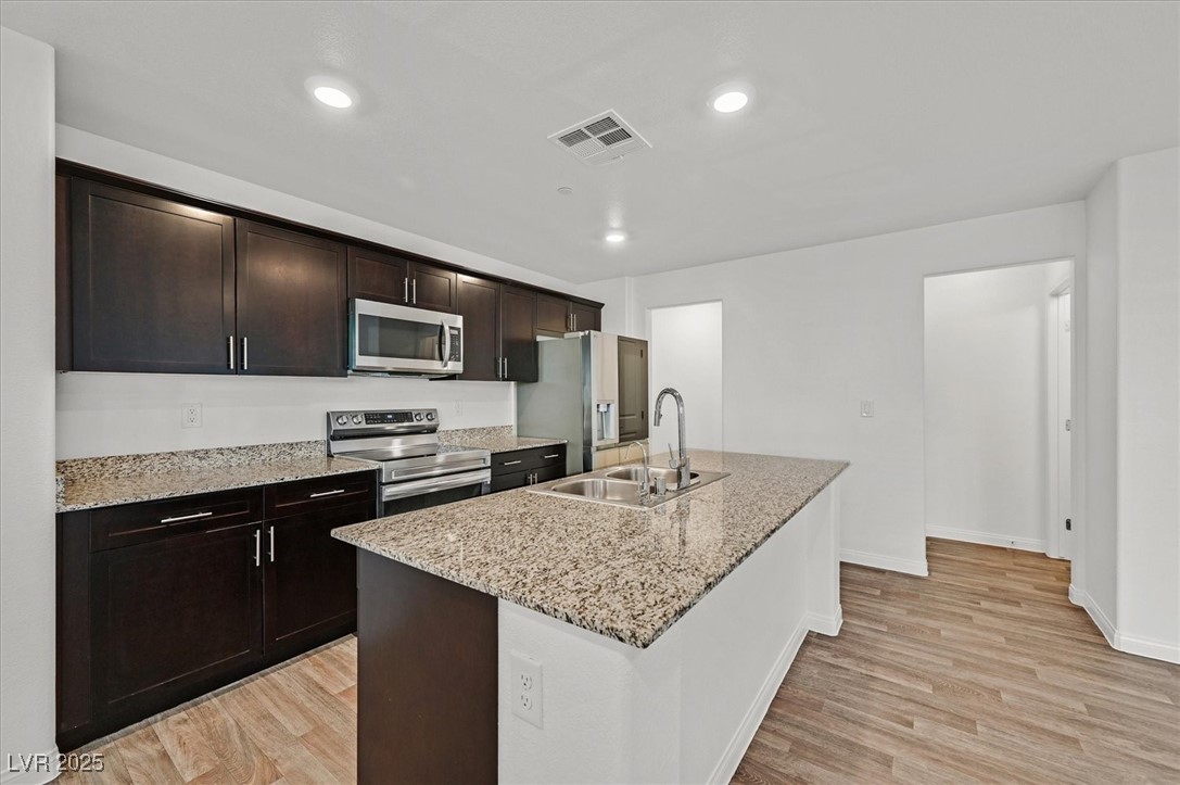 2698 Weathered Copper Avenue