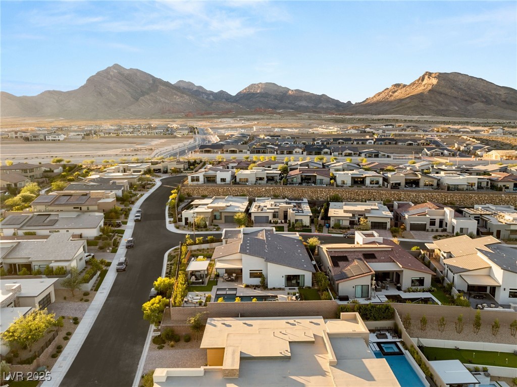 396 Cliff Terrace Avenue