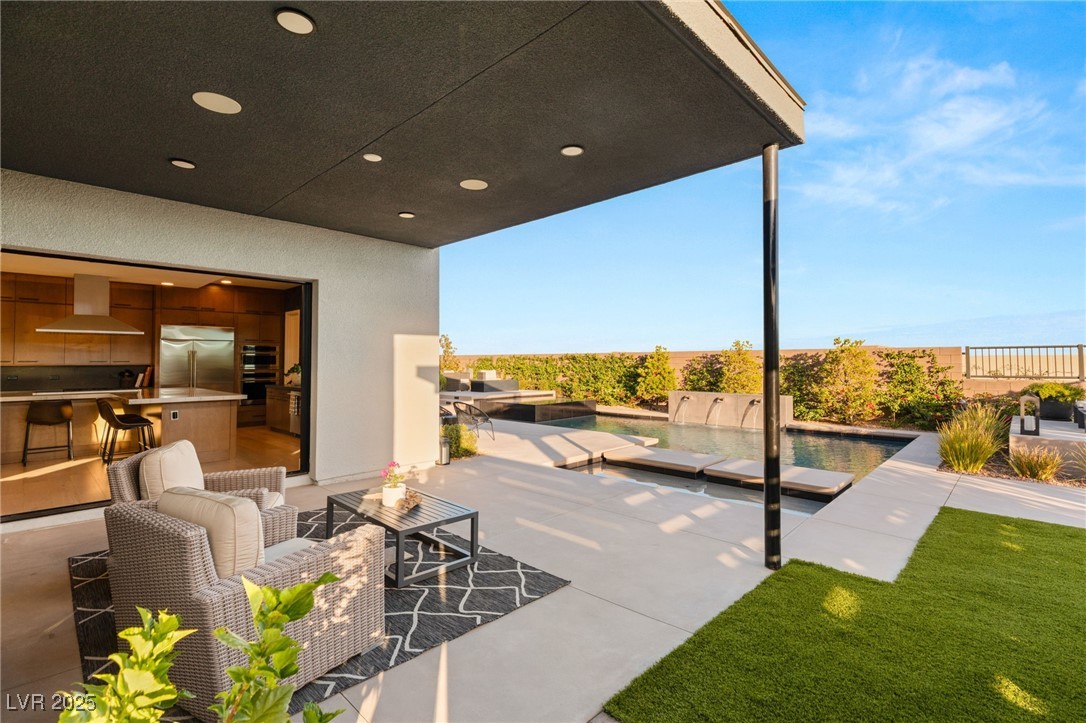 396 Cliff Terrace Avenue