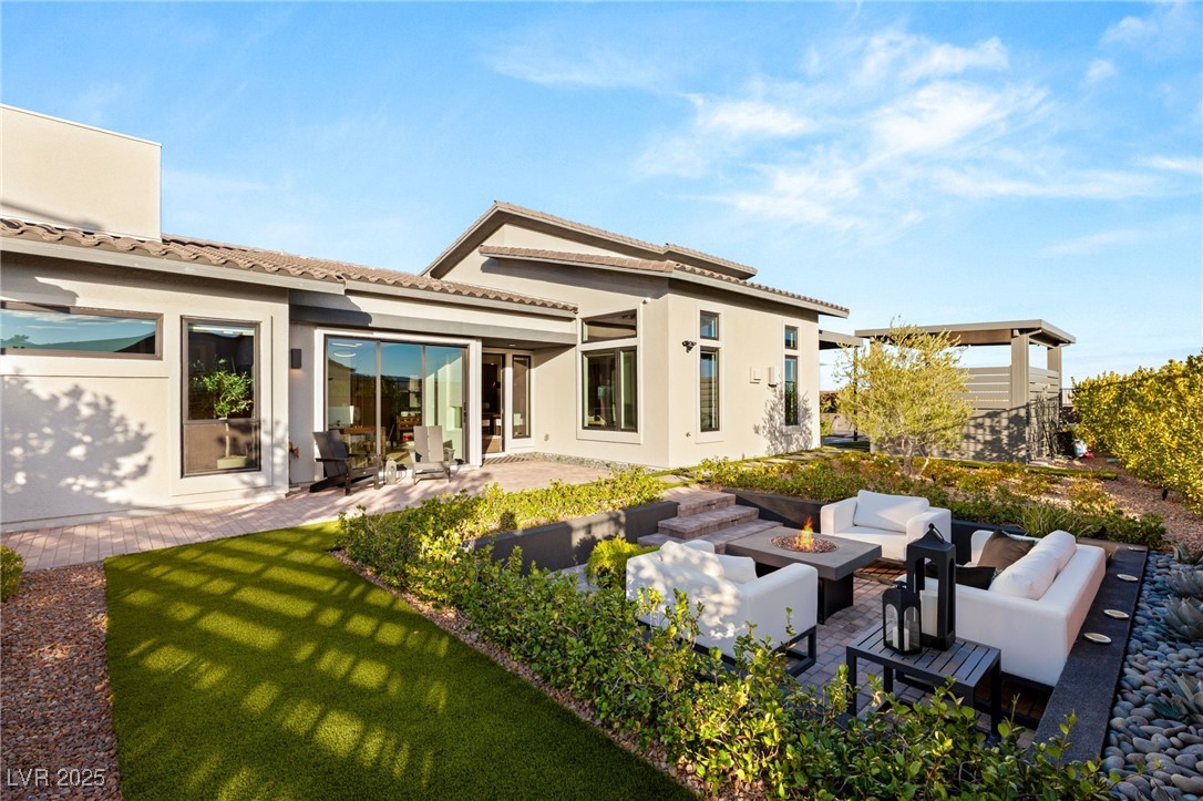 396 Cliff Terrace Avenue