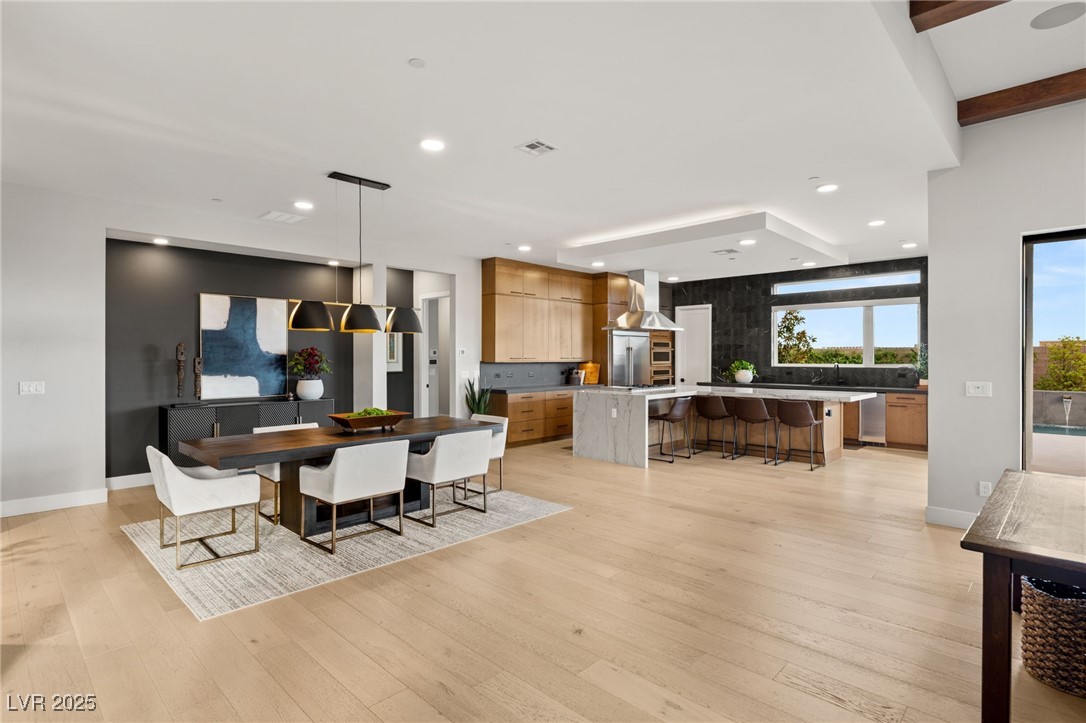 396 Cliff Terrace Avenue