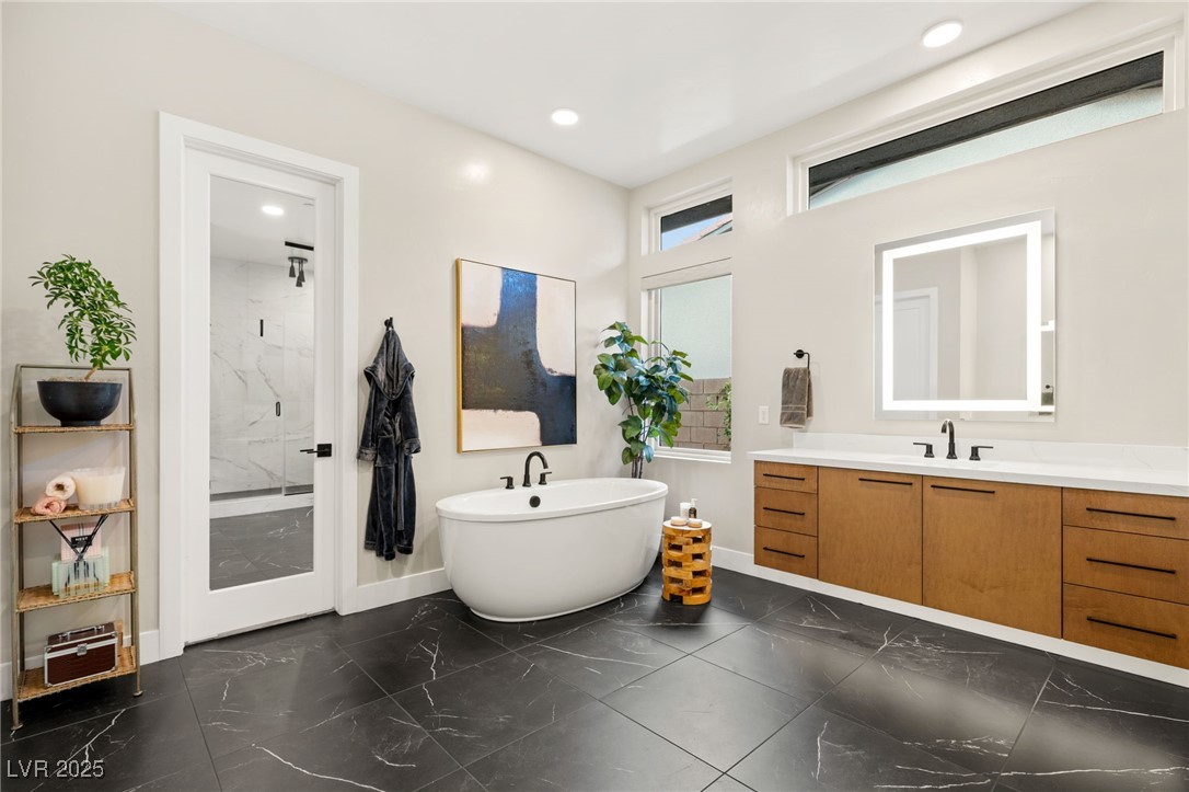 396 Cliff Terrace Avenue