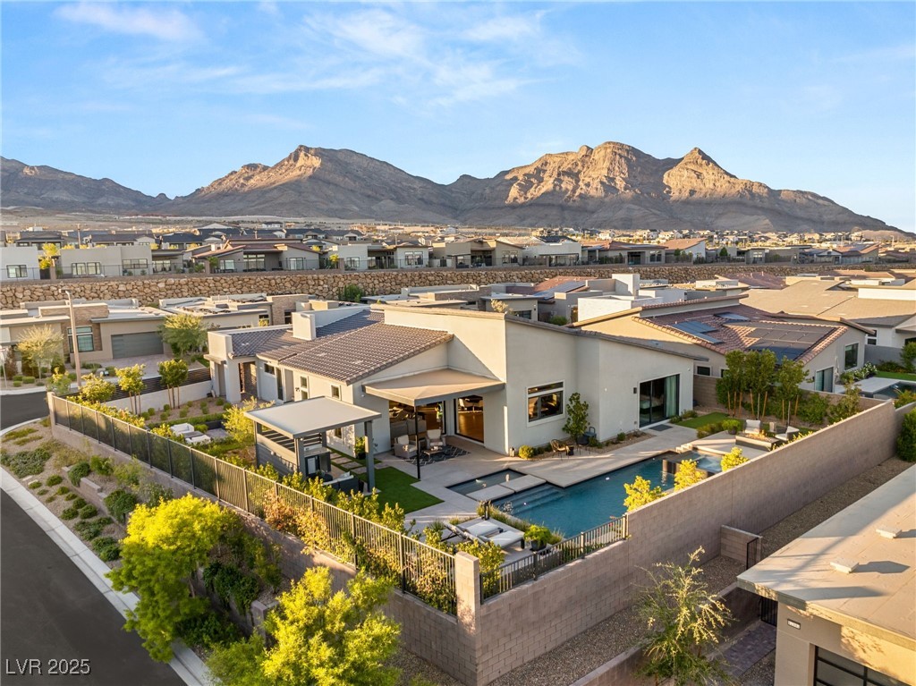 396 Cliff Terrace Avenue