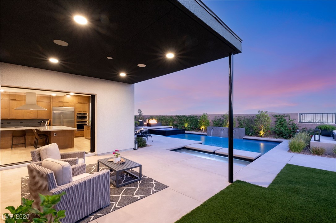 396 Cliff Terrace Avenue