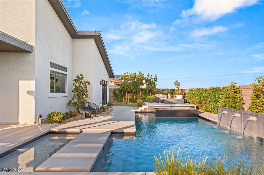 396 Cliff Terrace Avenue