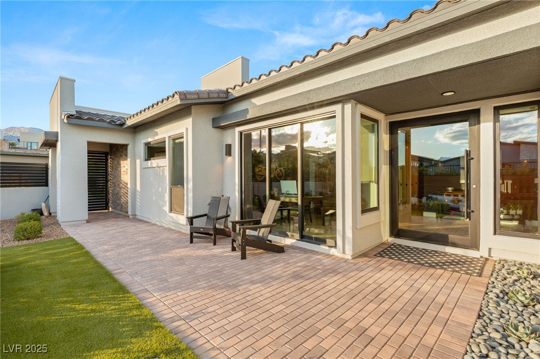 396 Cliff Terrace Avenue