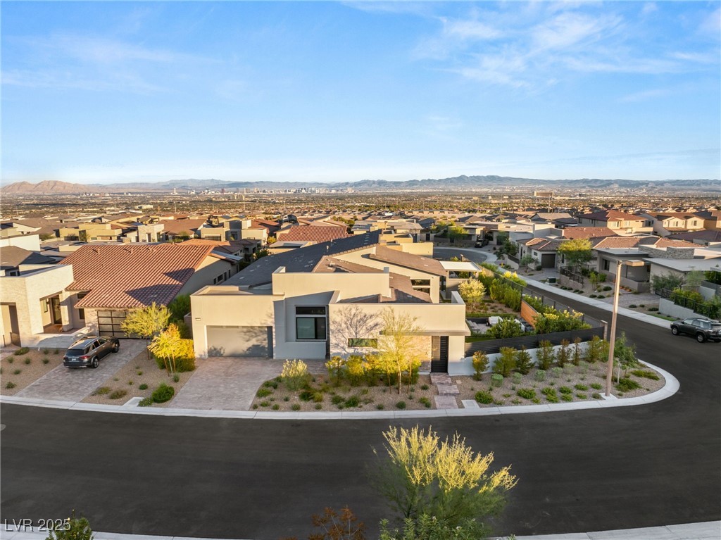 396 Cliff Terrace Avenue