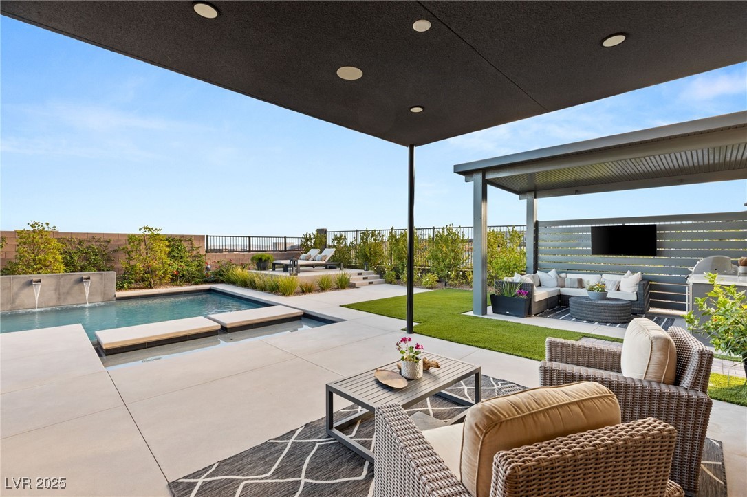 396 Cliff Terrace Avenue