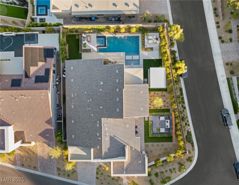 396 Cliff Terrace Avenue