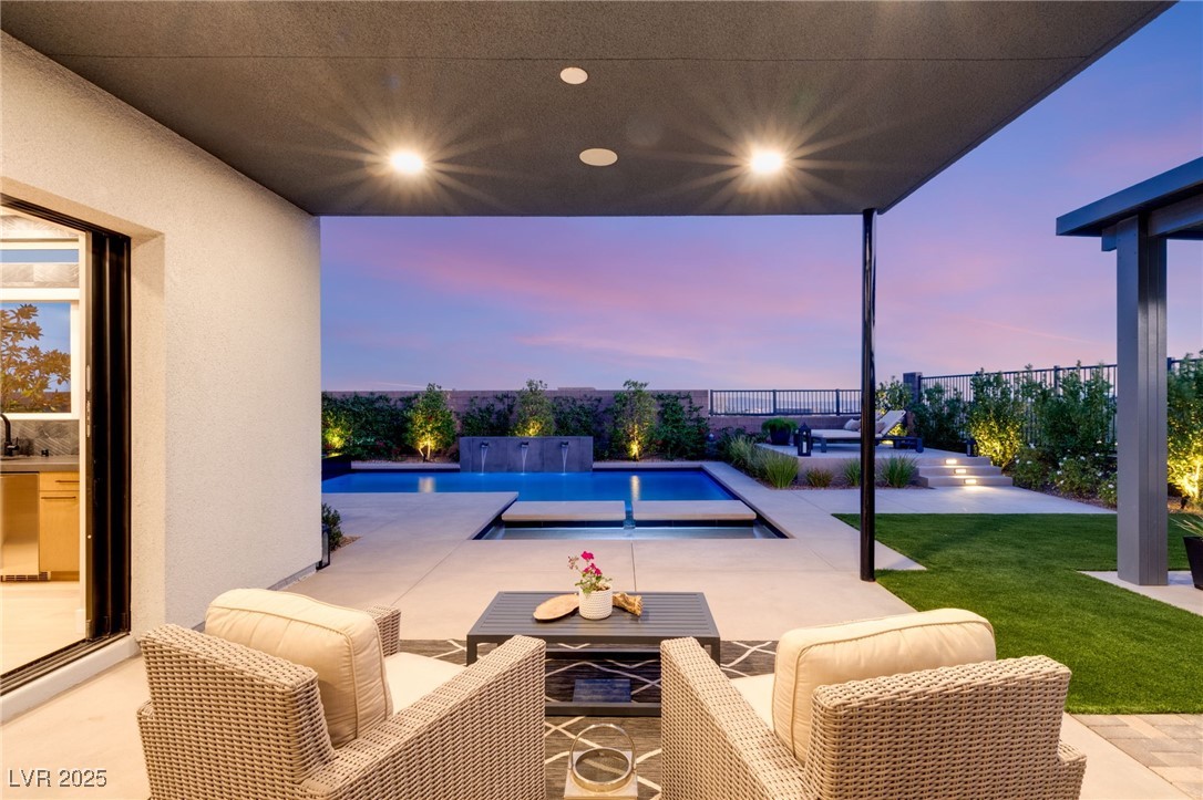 396 Cliff Terrace Avenue