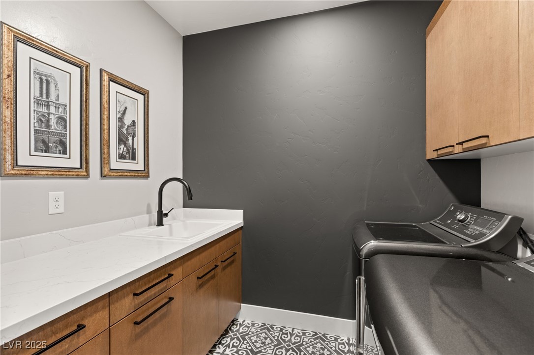 396 Cliff Terrace Avenue