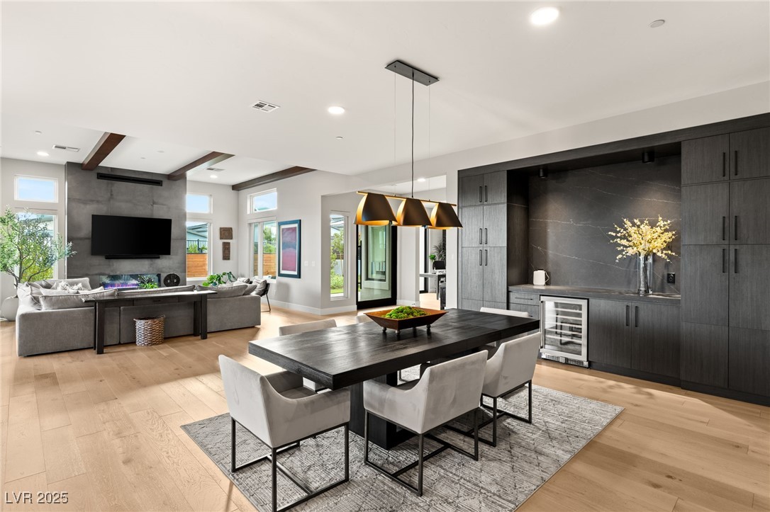 396 Cliff Terrace Avenue