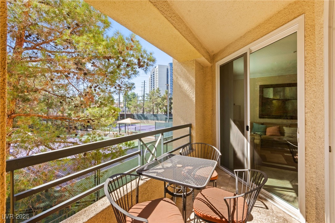 220 East Flamingo Road 111