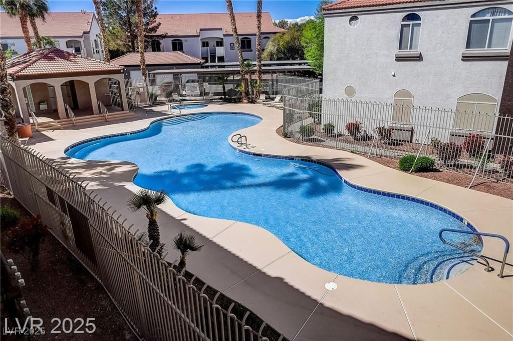 700 Carnegie Street 3214