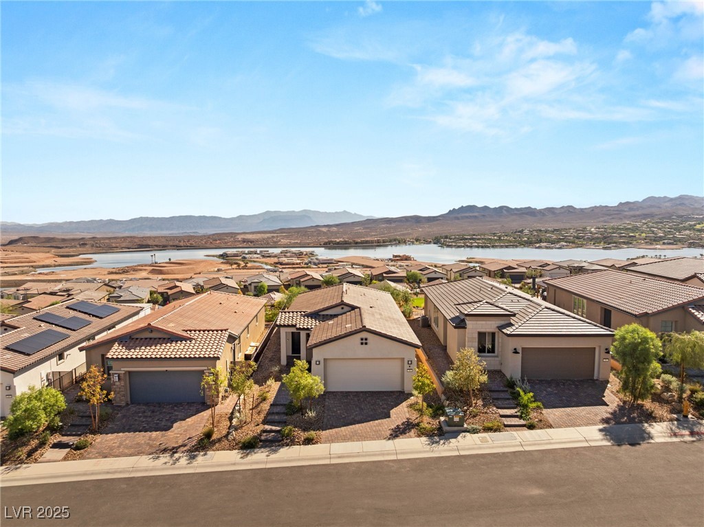 58 Lake Bluff Court