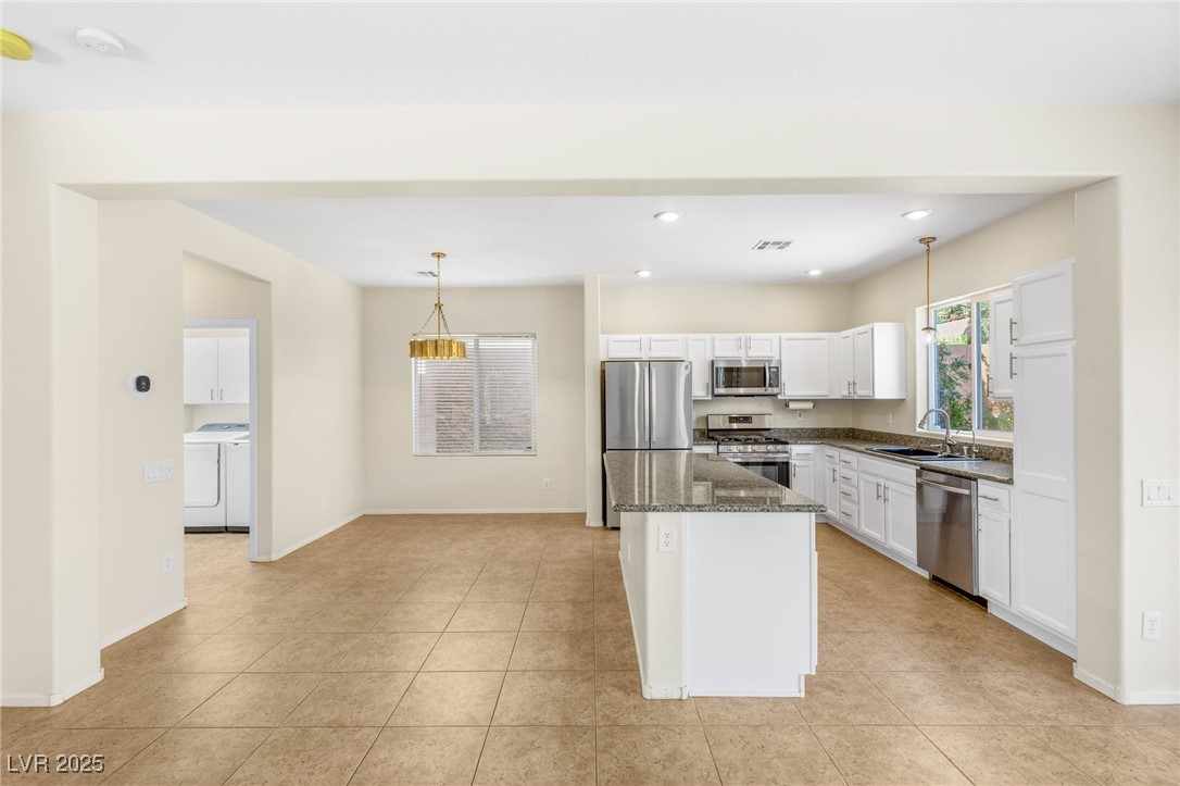 11226 Kenyan Sunshine Court