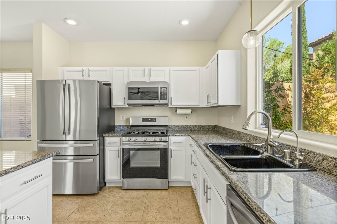 11226 Kenyan Sunshine Court