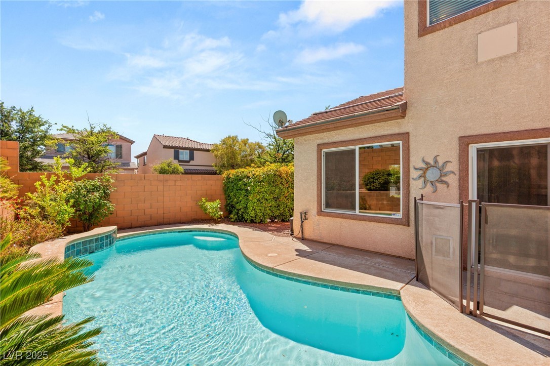 11226 Kenyan Sunshine Court