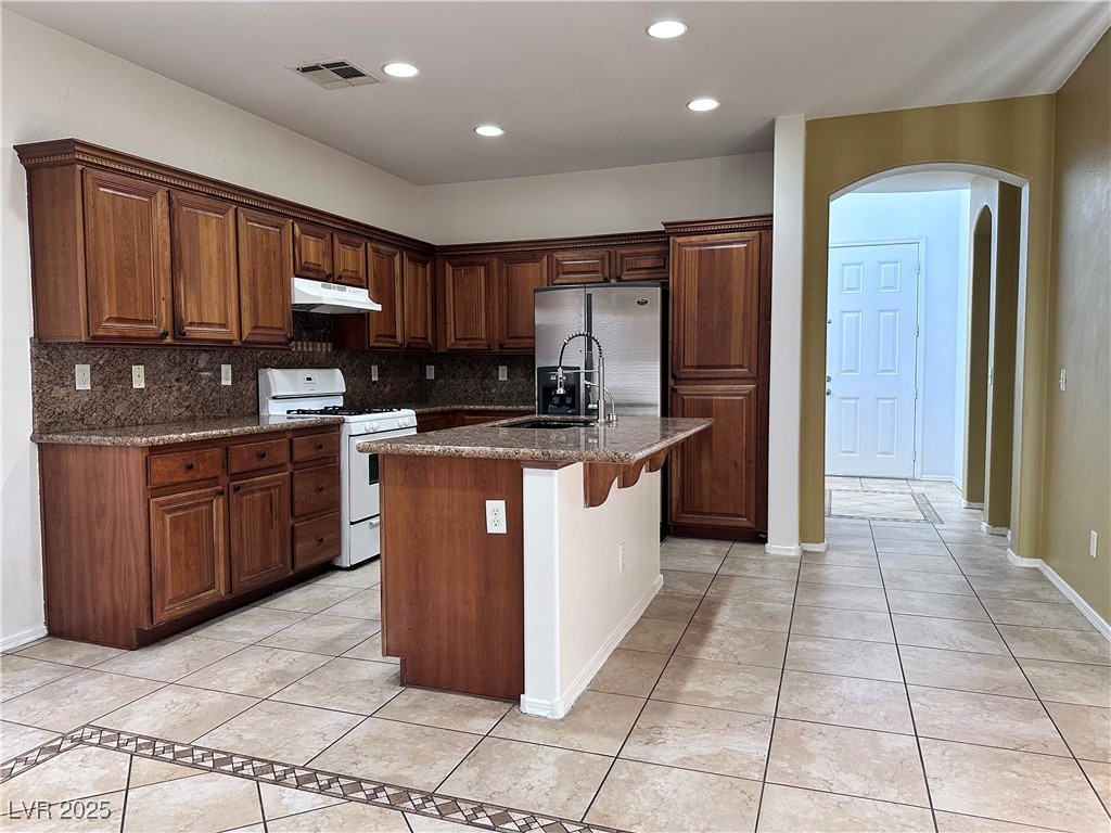 9870 Delta Lake Court