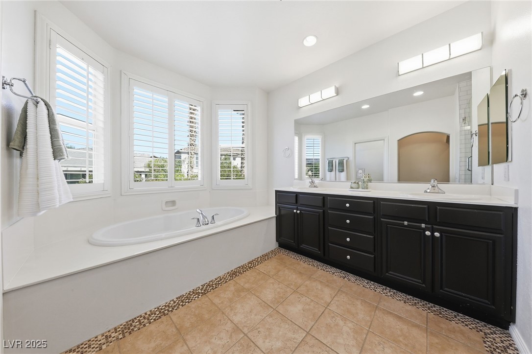 11784 Golden Moments Avenue