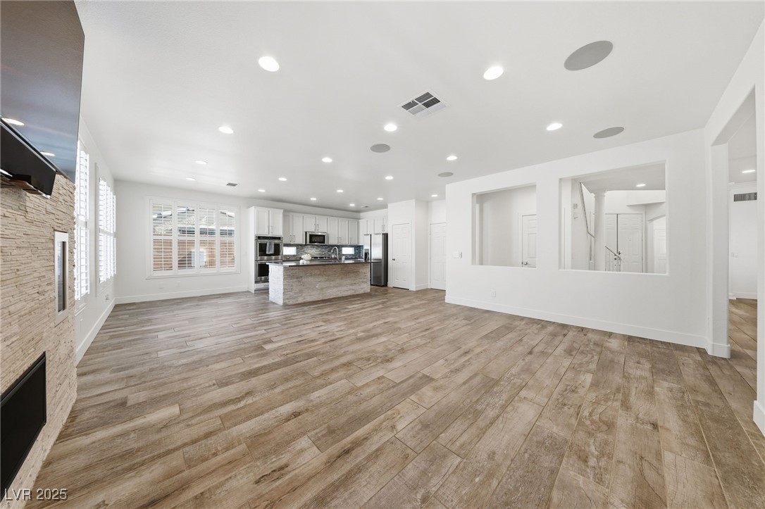 11784 Golden Moments Avenue