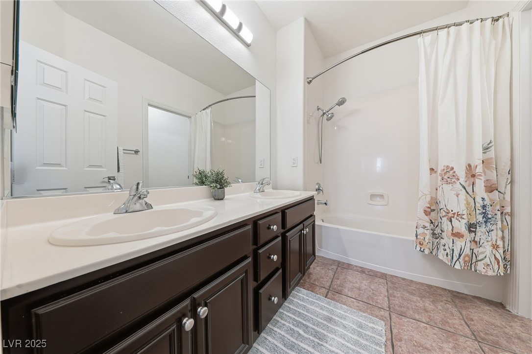 11784 Golden Moments Avenue