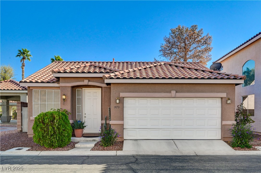 973 Park Walk Avenue