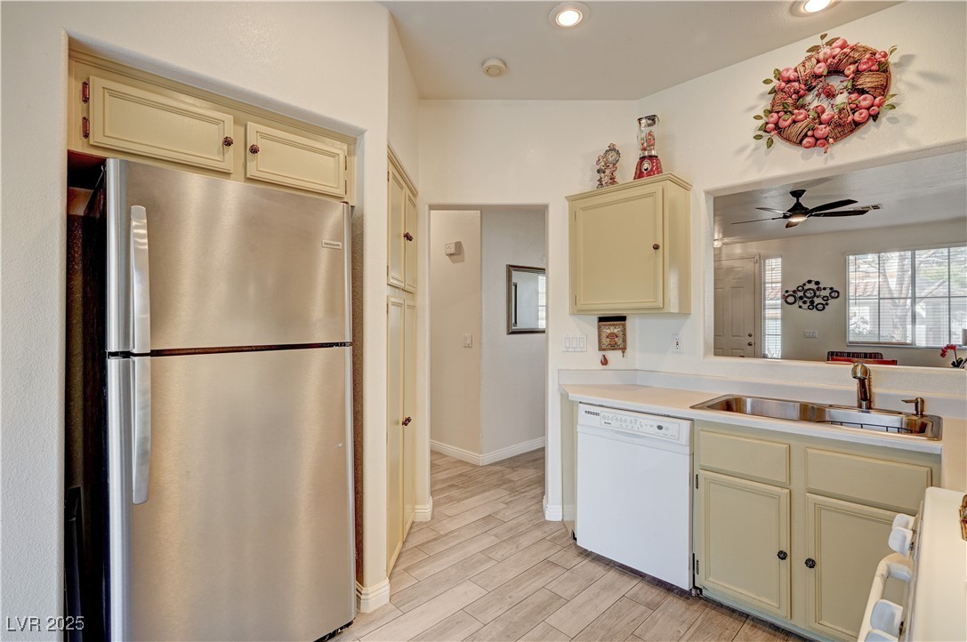 973 Park Walk Avenue