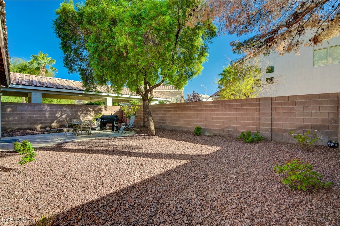 973 Park Walk Avenue