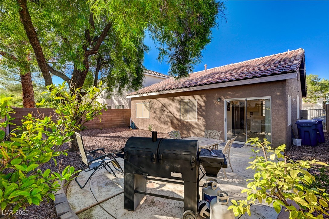 973 Park Walk Avenue